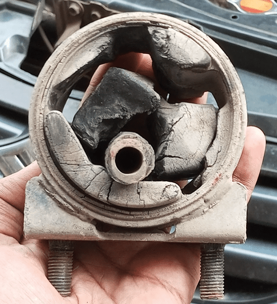 broke motor mount