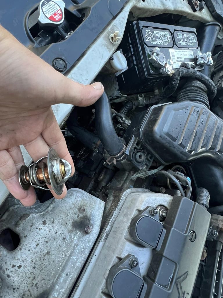 Engine Temp Spikes Then Return Normal hapeens due to Sticking Thermostat
