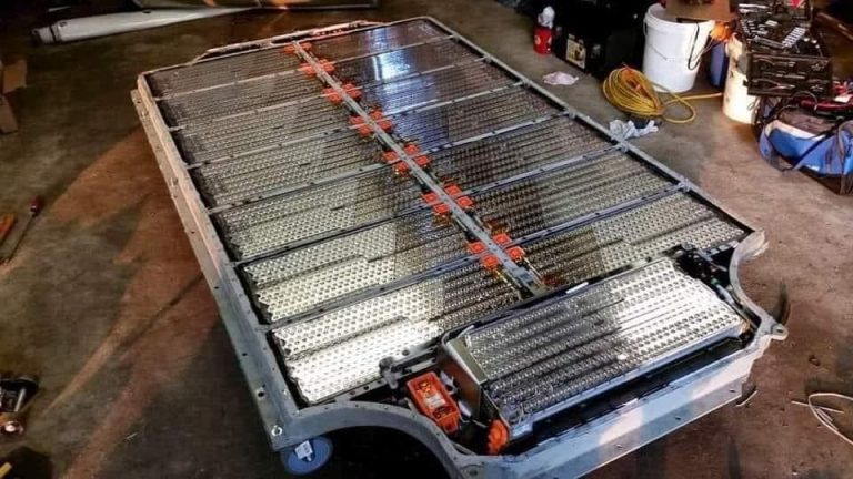 what happens to electric car batteries